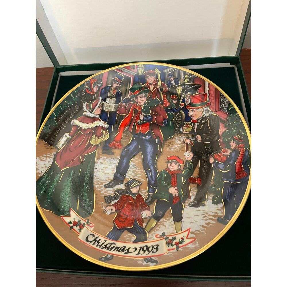 Fitz & Floyd A Dickens Christmas Bah! Humbug! Collectible 9.5” Plate
